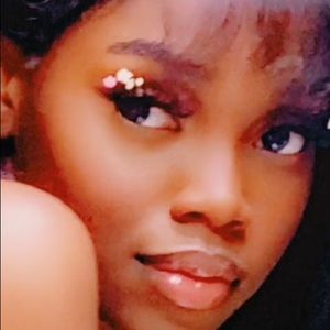 Meet your Posher, Sade